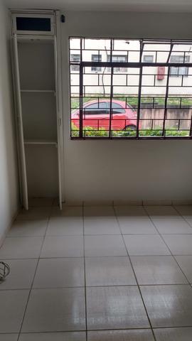 Alugo apartamento no Pinheirinho - Foto 2