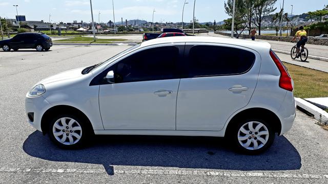Fiat Palio Completo TOP Attractive 2016 - Foto 14