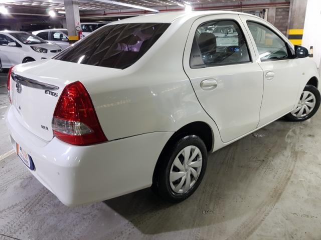 TOYOTA ETIOS 1.3 X 16V FLEX 4P MANUAL. - Foto 3