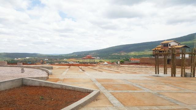 Lote nos Olhos D'água, estrutura da casa pronta - Foto 5