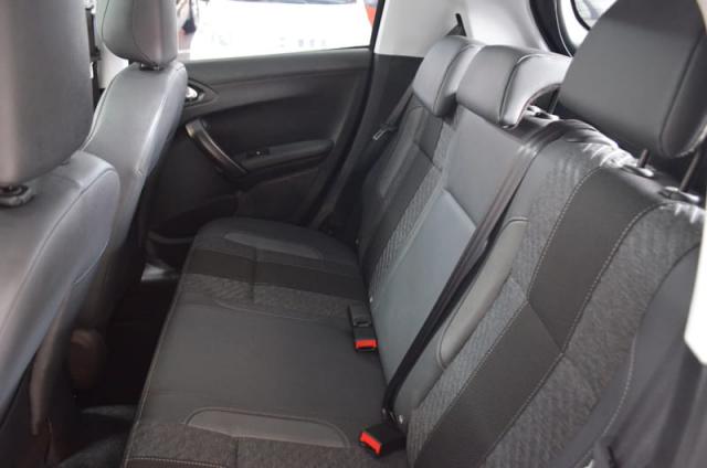 PEUGEOT 208 URBANTECH 1.6 AUT 2018 - Foto 9