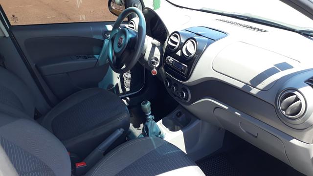 Fiat Palio Completo TOP Attractive 2016 - Foto 3