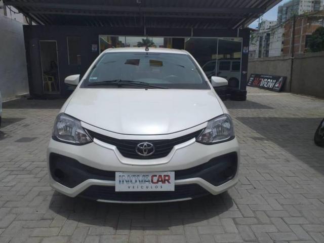 Toyota Etios X - Foto 2