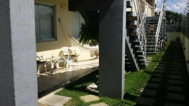 Apartamento 2/4 com armários embutidos