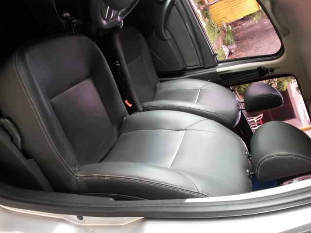 Duster semi nova oportunidade única ipva 2020 pago - Foto 4
