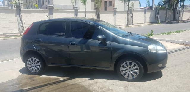 Fiat Punto 1.4 Ano 2010 - Foto 2