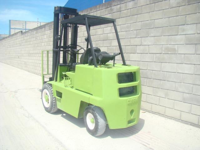Empilhadeira Clark C-300 HY50