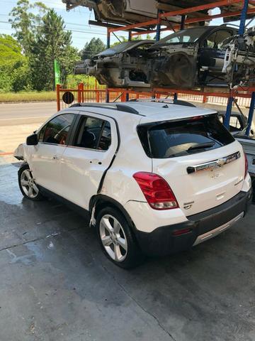 Sucata Chevrolet Tracker 1.8 automática LTZ 2015/2015 - Foto 2