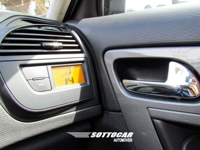 CITROEN C4 PICASSO GLX 2.0 16V - Foto 11