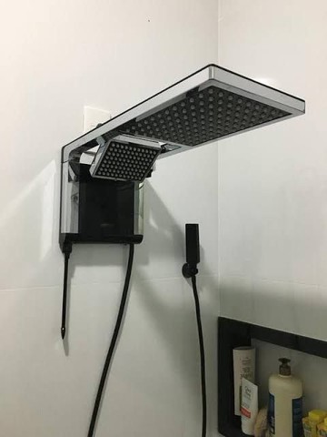 Eletricista (Reparos & Instalações)