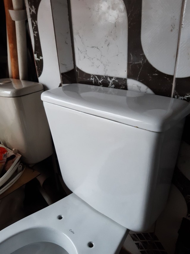 Vaso acoplado celite série luxo semi novo - Foto 5