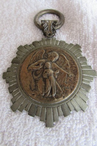Medalhão de Anjo da Guarda