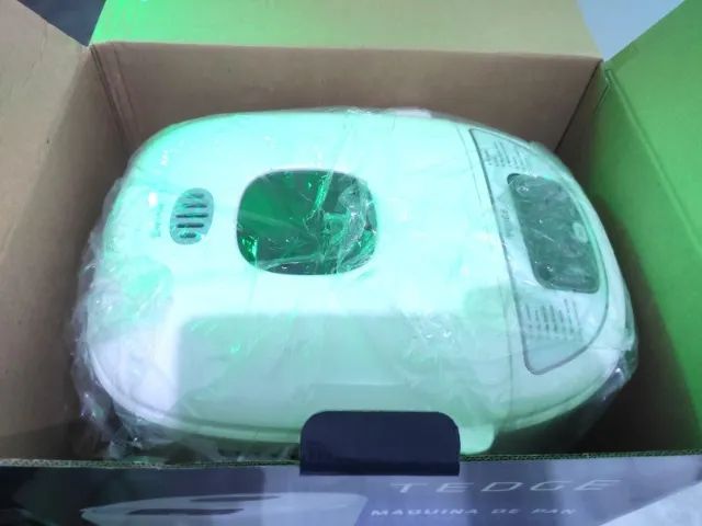 Máquina de pão (nunca usada) Nova na caixa importada - Foto 3