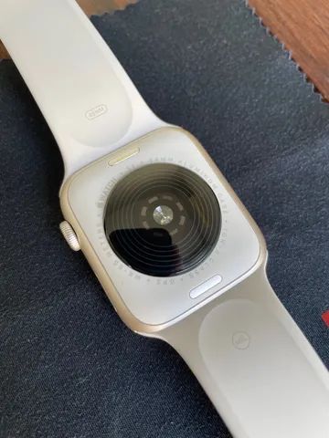 Comprar Apple Watch SE GPS • Caixa estelar de alumínio – 44 mm • Pulseira  esportiva estelar – P/M - Apple (BR)