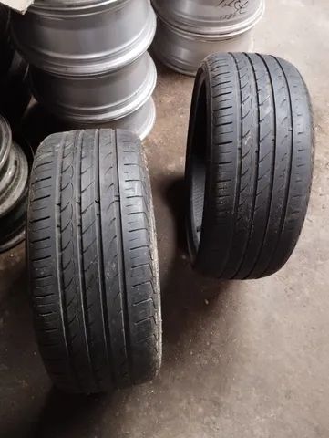 02 Pneus Delinte 205/35R18 Usados