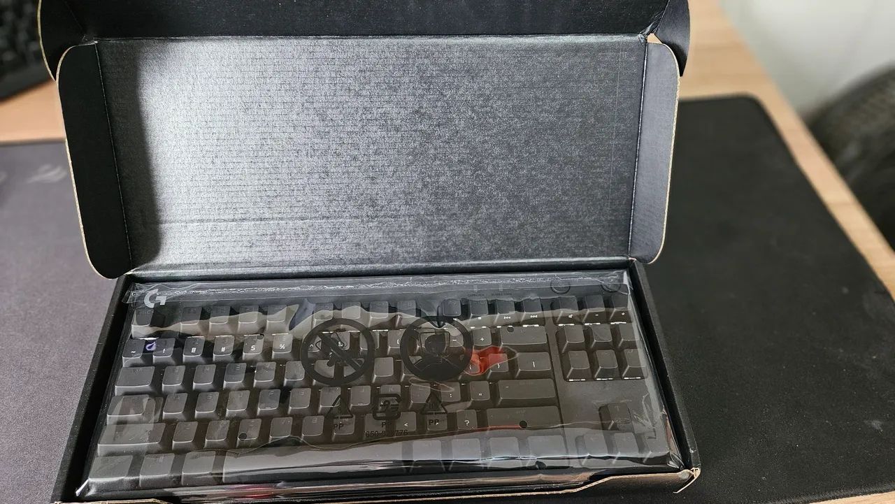 Teclado Mecânico Gamer Logitech G PRO - Foto 3