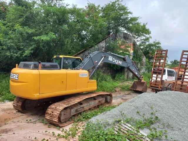 Vendo Escavadeira hidráulica Ano 2015