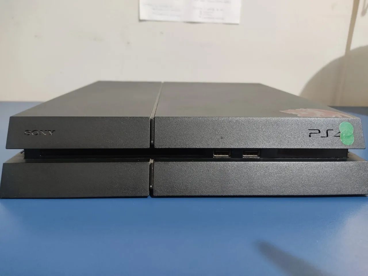 PS4 500gb com jogo e controle  - Foto 4