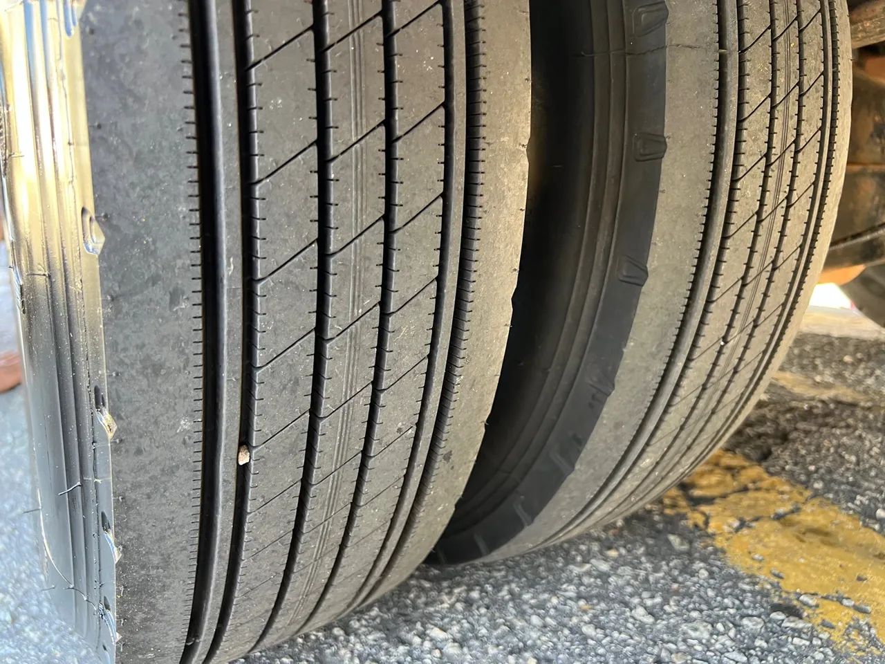 Micro ônibus iveco 2013  30 Lugares  - Foto 9