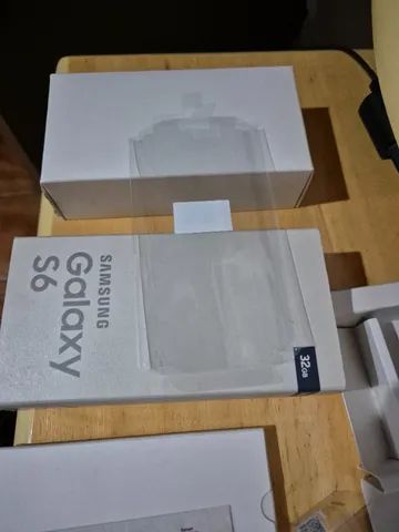 Caixa Galaxy S6 com manuais e plásticos originasi