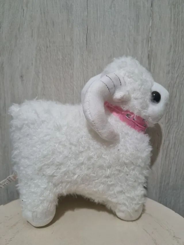 Ovelha de pelúcia  - Foto 3