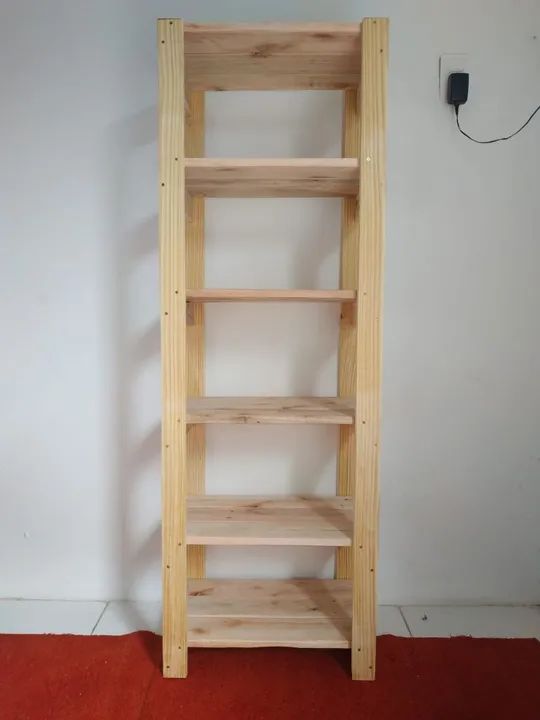 Palete móveis rústicos. Tudo feito de palate e pinus. - Foto 2