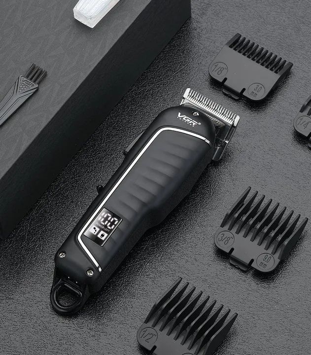 Máquina de Cortar Cabelo Profissional Vgr versão black/Display em led/ lâmina aço carbono - Foto 2