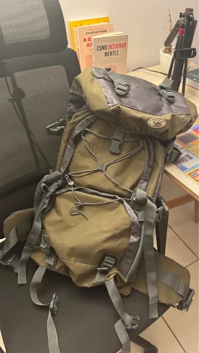Mochila trilha camping acampamento 50litro + 15 expansivo 