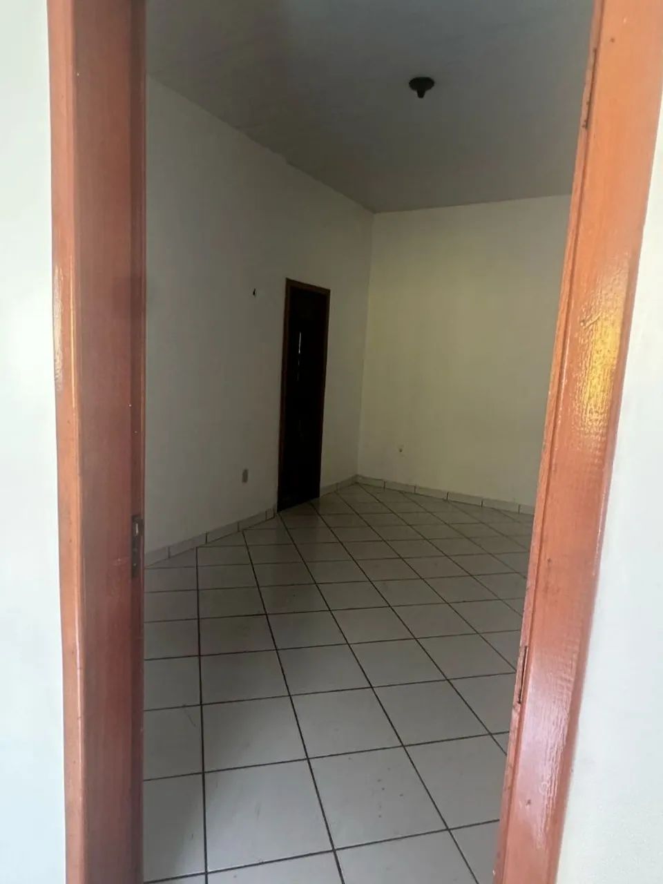 Aluga-se 3 quartos  com ou sem MOBILIADO ( sendo 2 suítes) com garagem ( 3 carros). - Foto 5