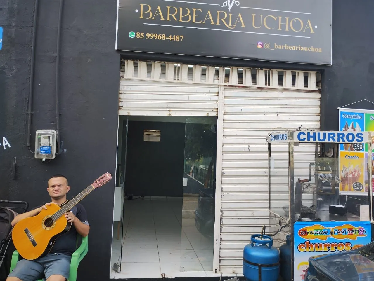 Alugo ponto comercial com amplo espaço