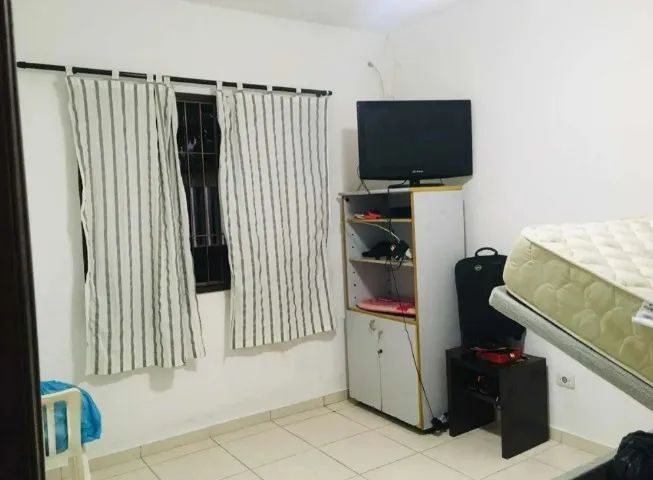  Casa Com Piscina, 2 quartos e 2 banheiros  - Foto 5
