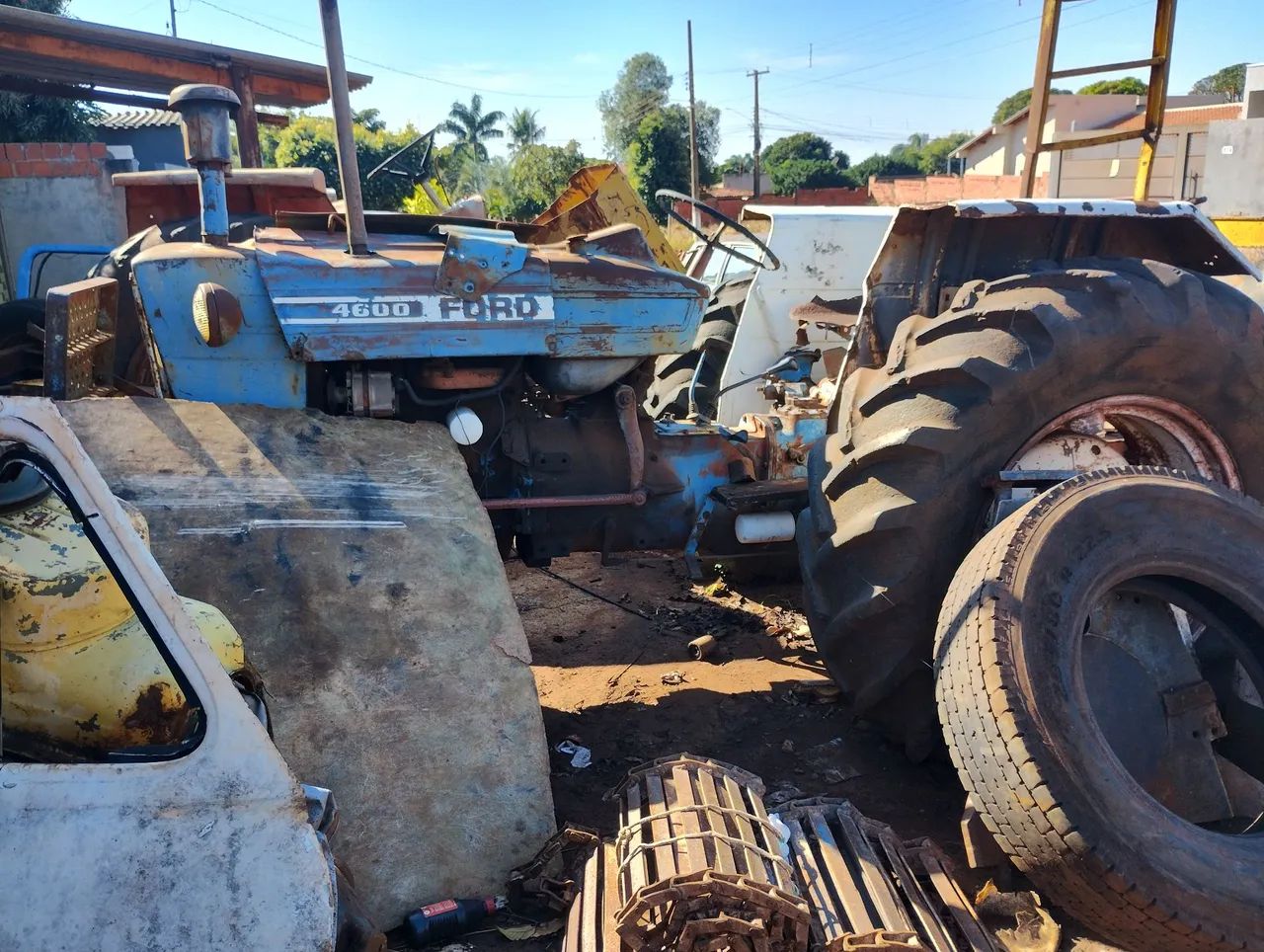 Trator Ford 4600  - R$ 34.500- Excelente Máquina -  - Foto 2