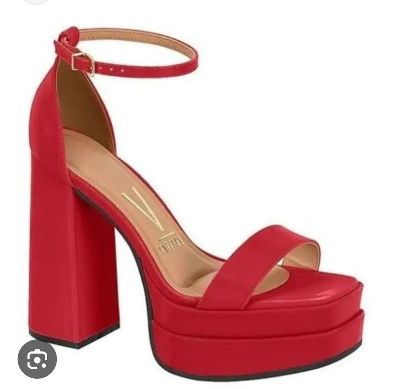 Sandália Plataforma Vermelha Vizzano - Elegância e Conforto