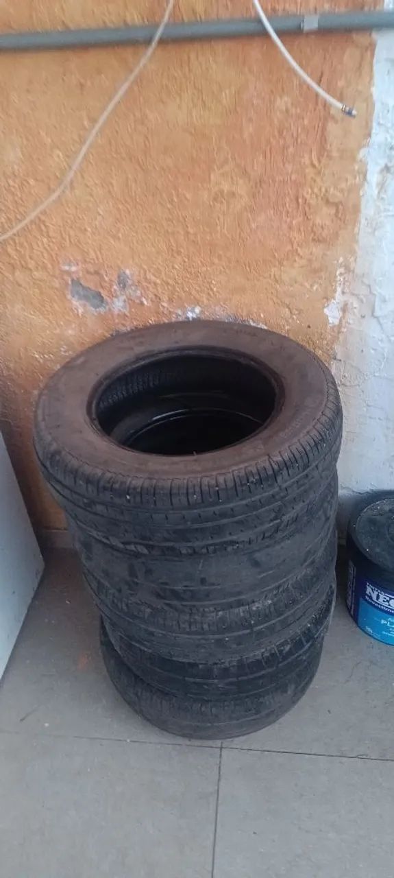 4 Pneus Usados 185/70/14