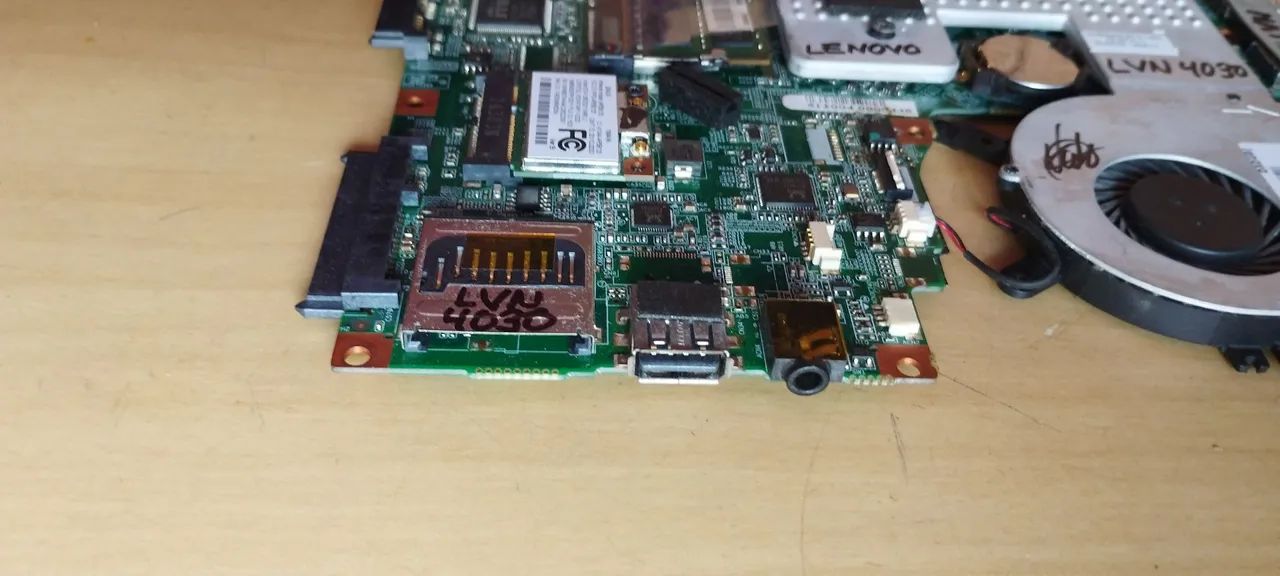 Placa Mãe Lenovo Lnv L40 30 2.41ghz Mbprncbt44-t820 Ncbt411 - Foto 5