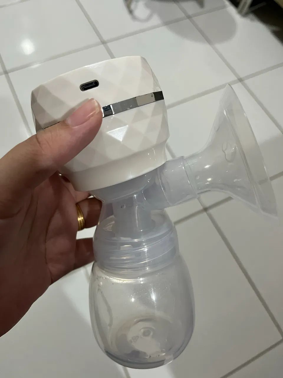 Bomba de tirar leite elétrica  - Foto 2