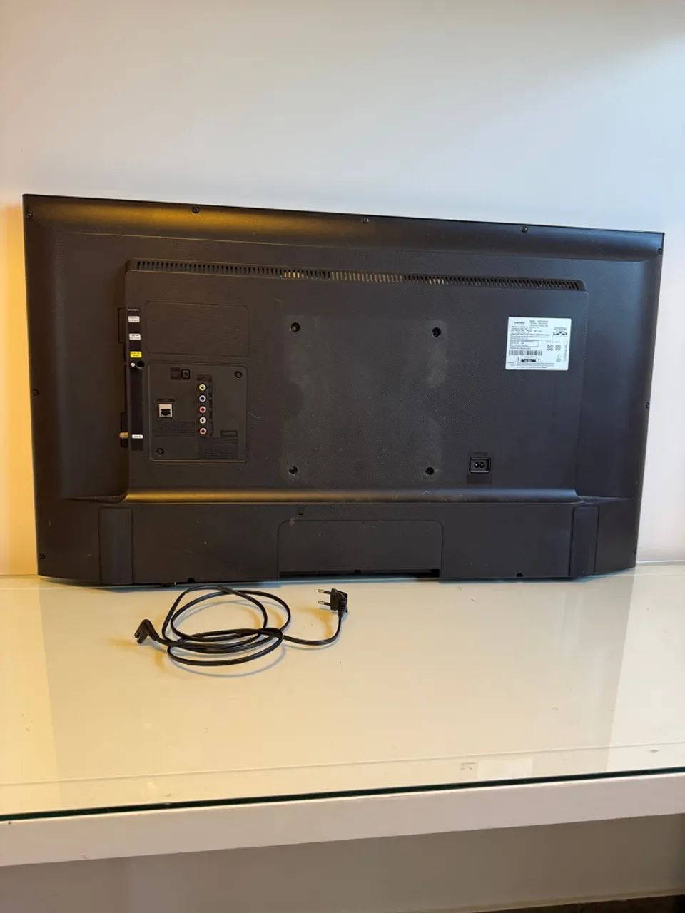 Smart Tv samsung 32 polegadas com suporte teto ao chão