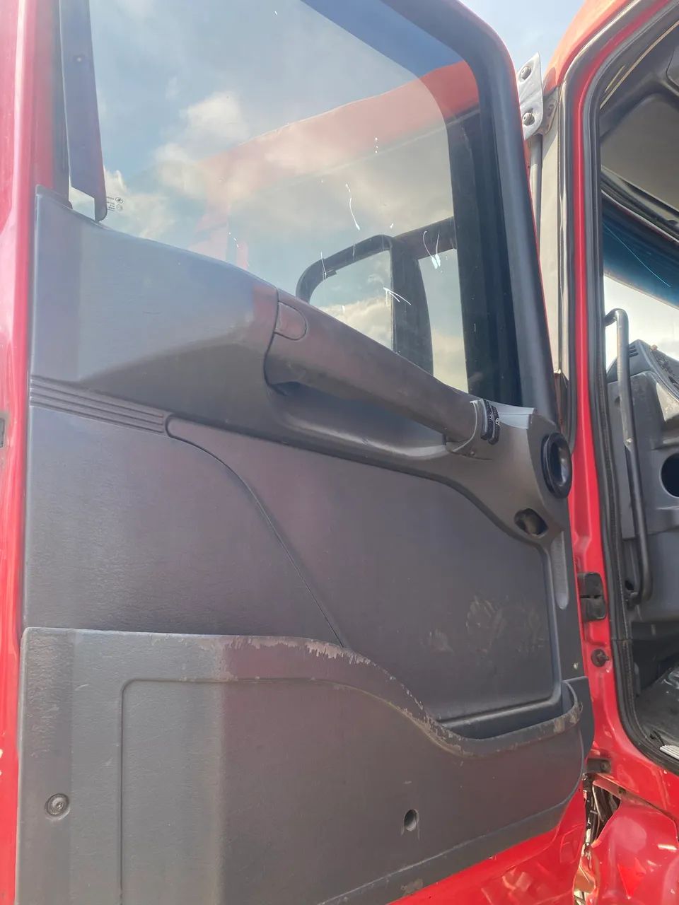 Cabine Scania 124 R380 2007 Série 4 para recuperação  - Foto 11