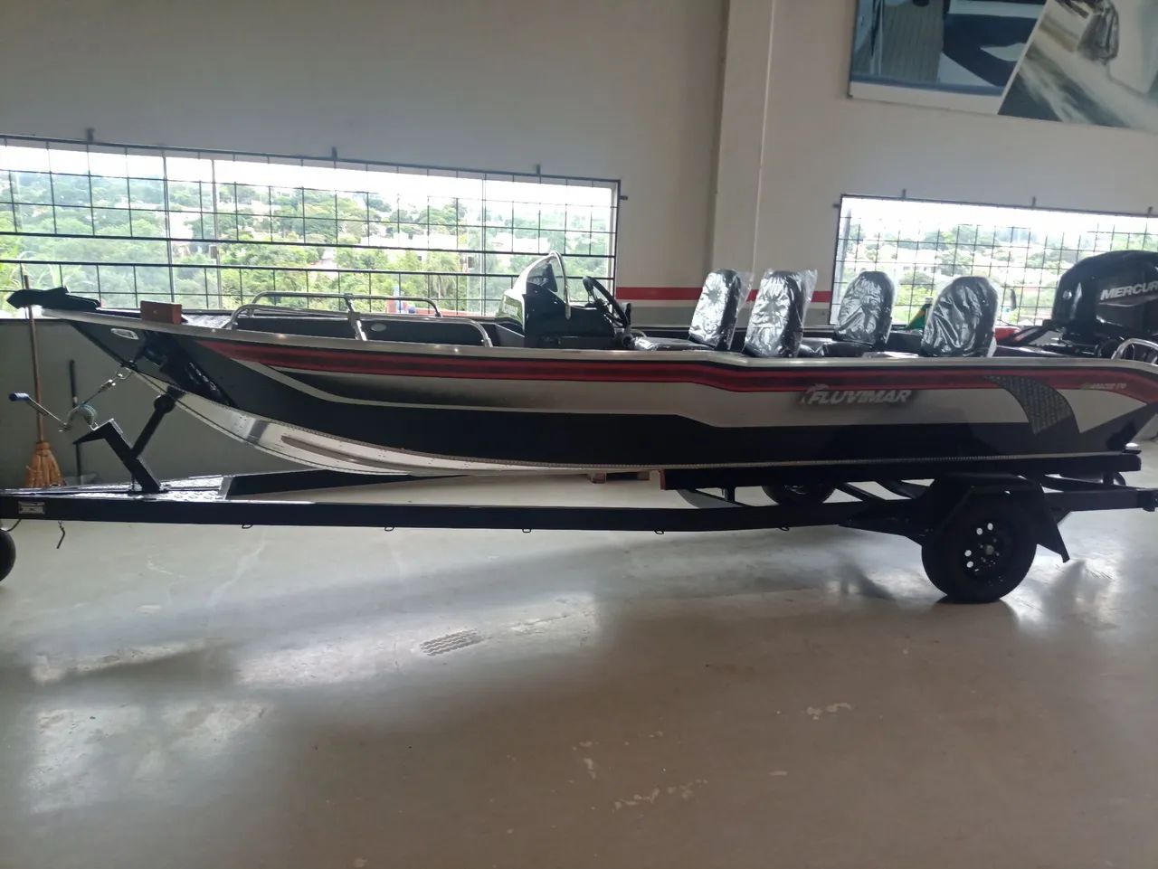 Lancha Apache 17+ motor 60hp Mercury  - Foto 7