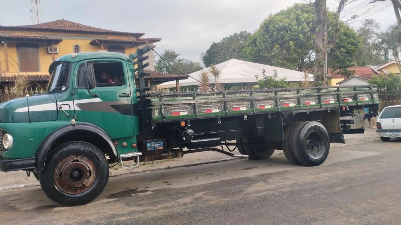 Agrego caminhão 1113 toco, carroceria  - Foto 2