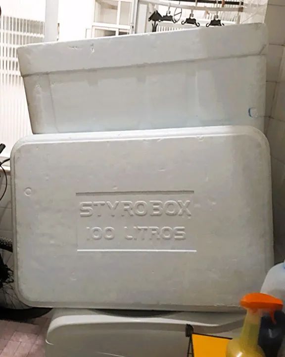 Caixa Térmica em EPS Tecnocell  linha Styrobox 100 lts com Dreno USADA