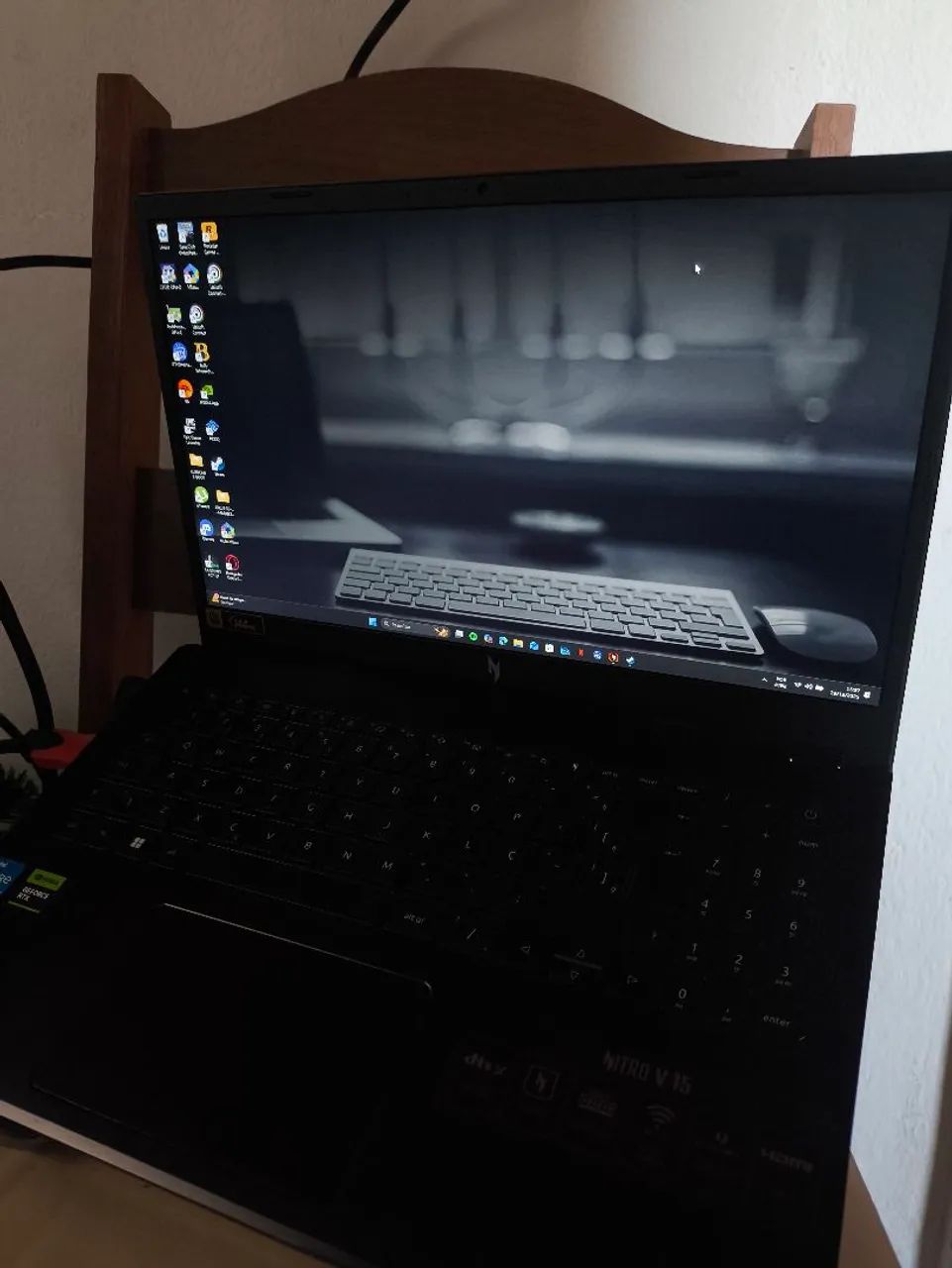 Notebook Acer nitro V15 usado  - Foto 3