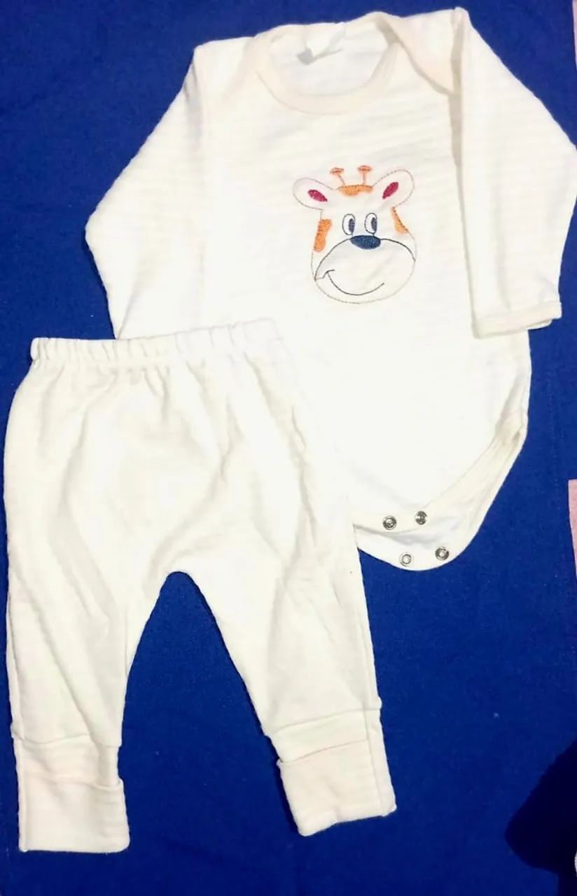 Conjunto de Roupa para Bebê