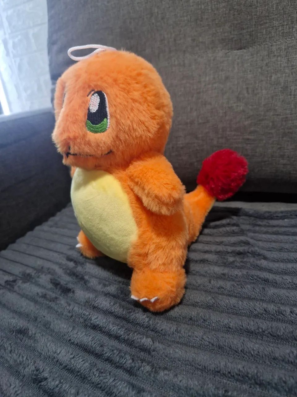 Pelúcia Charmander NOVO 22cm - Foto 2