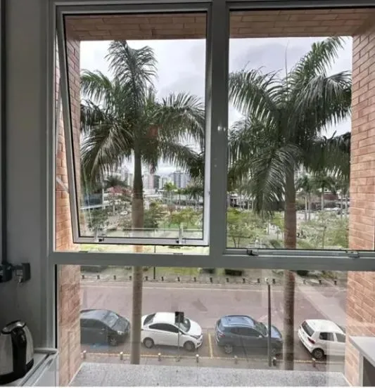 Sala Comercial para Venda em Palhoça, Pedra Branca