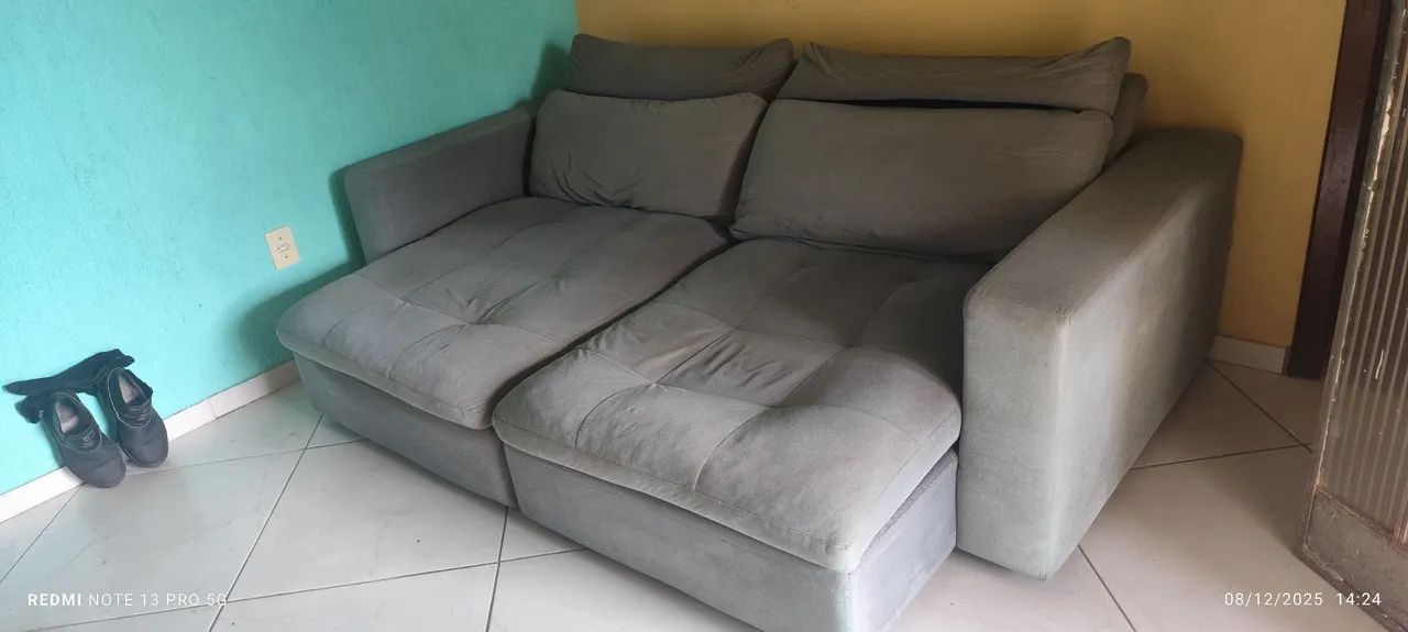Sofá retrátil cinza 5 lugares 