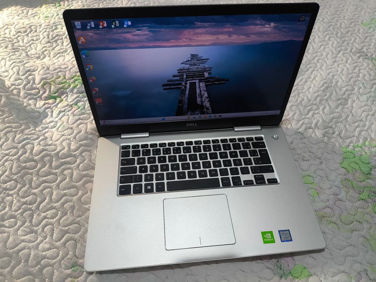 Notebook Dell Inspiron, Core-i7, 16GB RAM, SSD 512 GB, NVidia