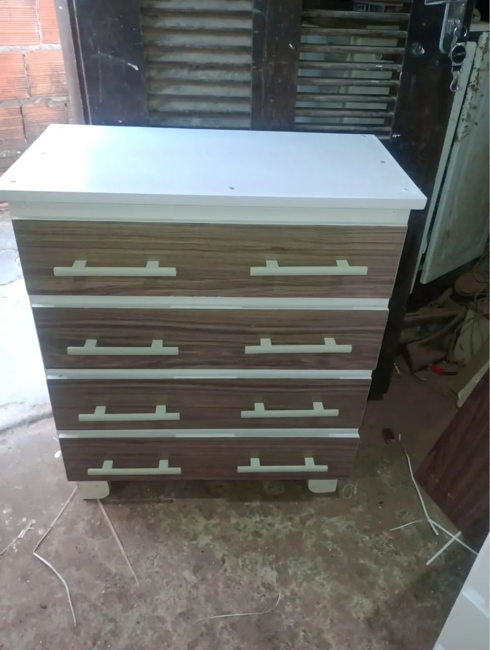 Cômoda de 4 gavetas a 160,00 reais  - Foto 2