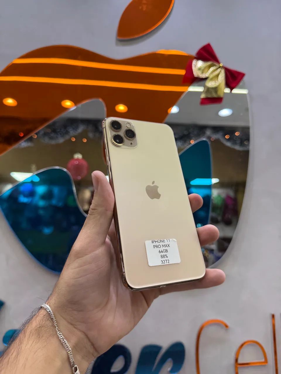 IPHONE 11 PRO MAX 64GB GOLD SEMI NOVO BLACK FRIDAY - Celulares e