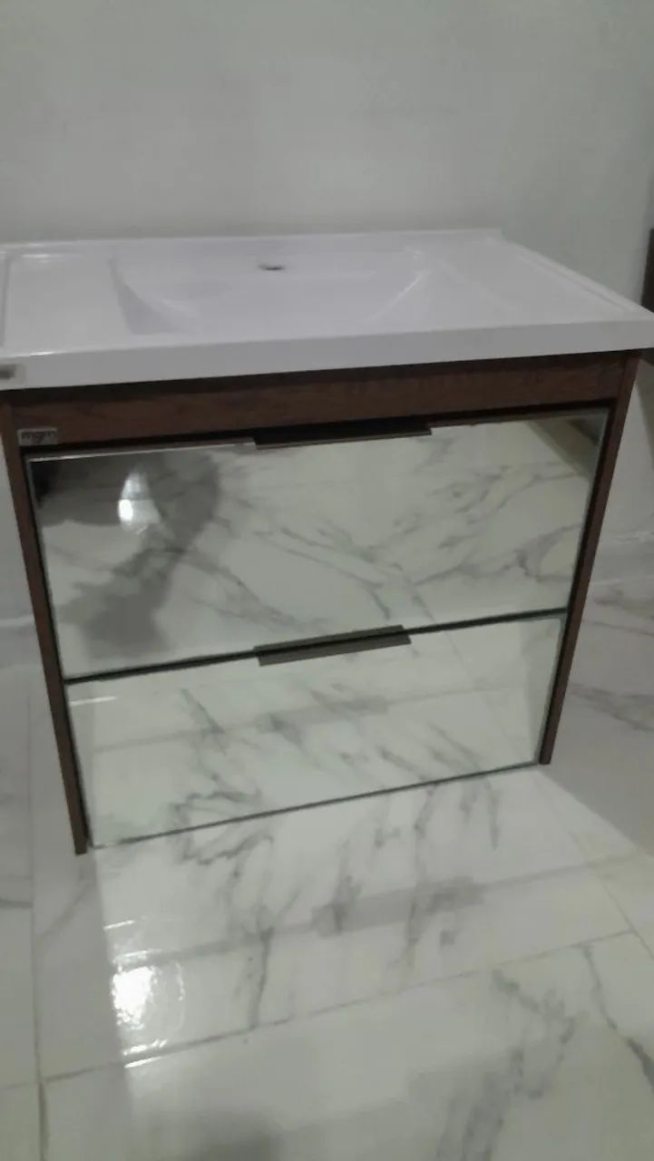 Móvel 64584932596994122